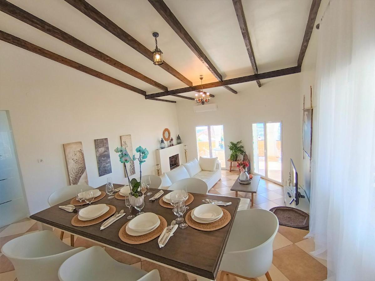 Villa Del Sol بينالماذينا المظهر الخارجي الصورة