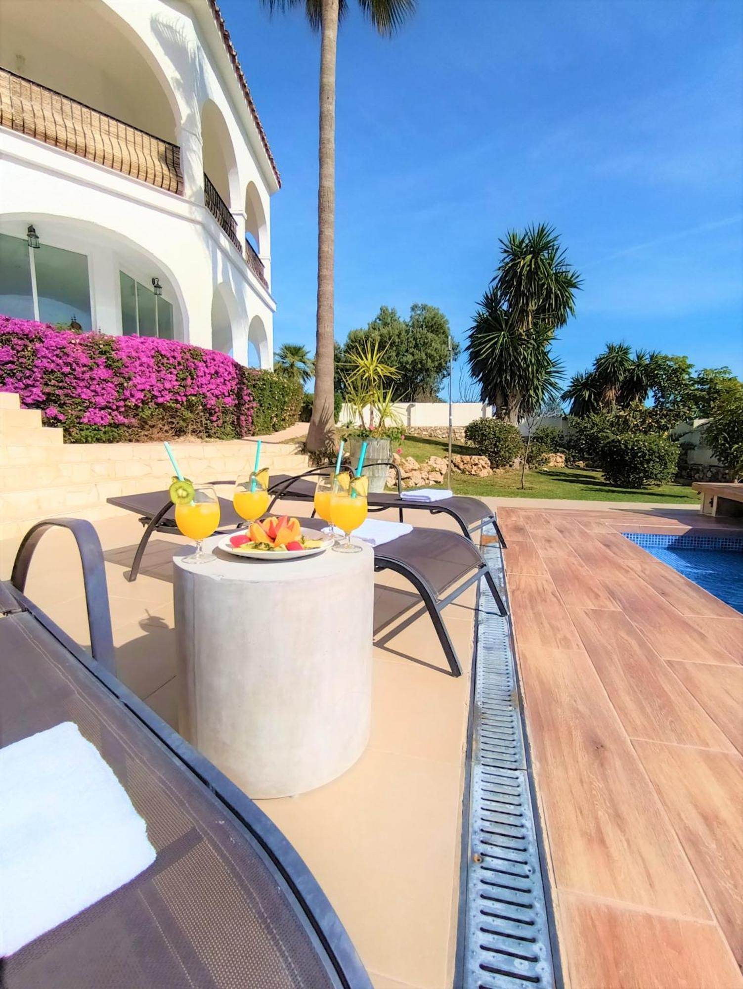 Villa Del Sol بينالماذينا المظهر الخارجي الصورة